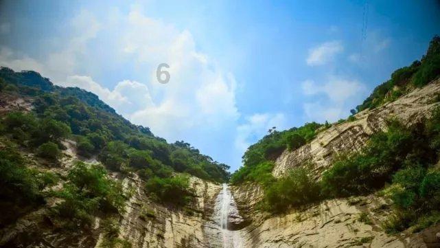 张雪峰发文：向郑州大学捐款300万，助学大一贫困生